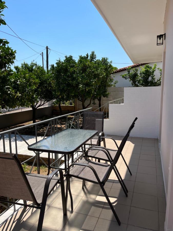 Koulouras Holiday Apartments Νικολαίικα Εξωτερικό φωτογραφία