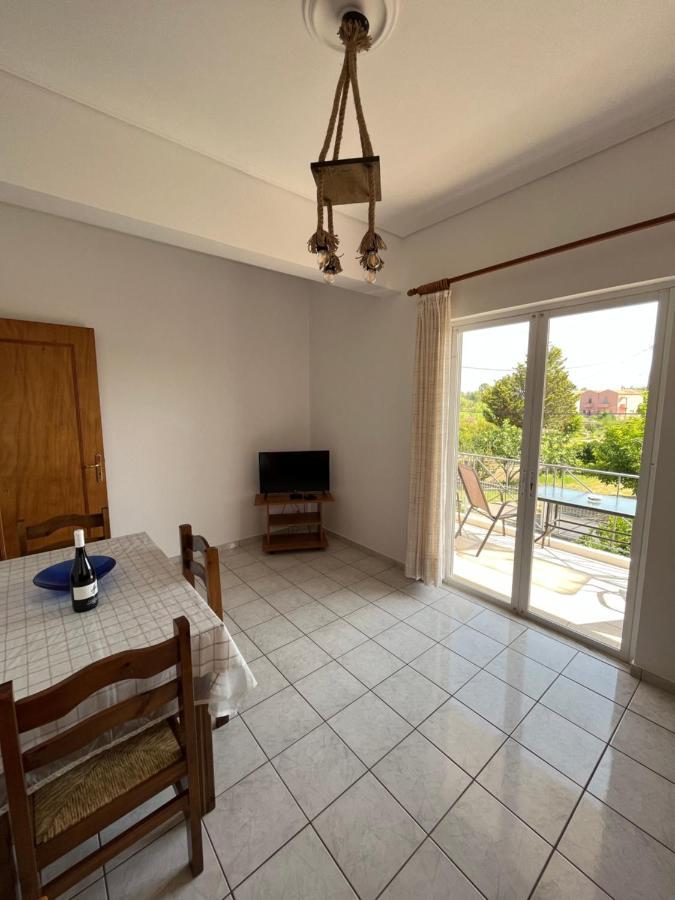 Koulouras Holiday Apartments Νικολαίικα Εξωτερικό φωτογραφία
