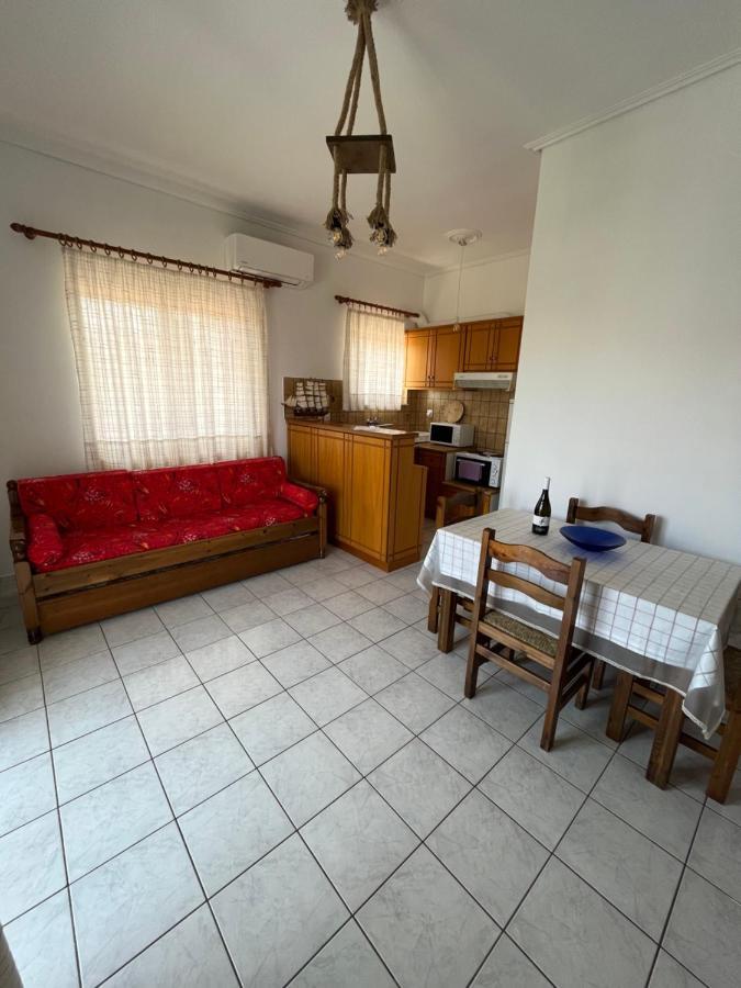 Koulouras Holiday Apartments Νικολαίικα Εξωτερικό φωτογραφία
